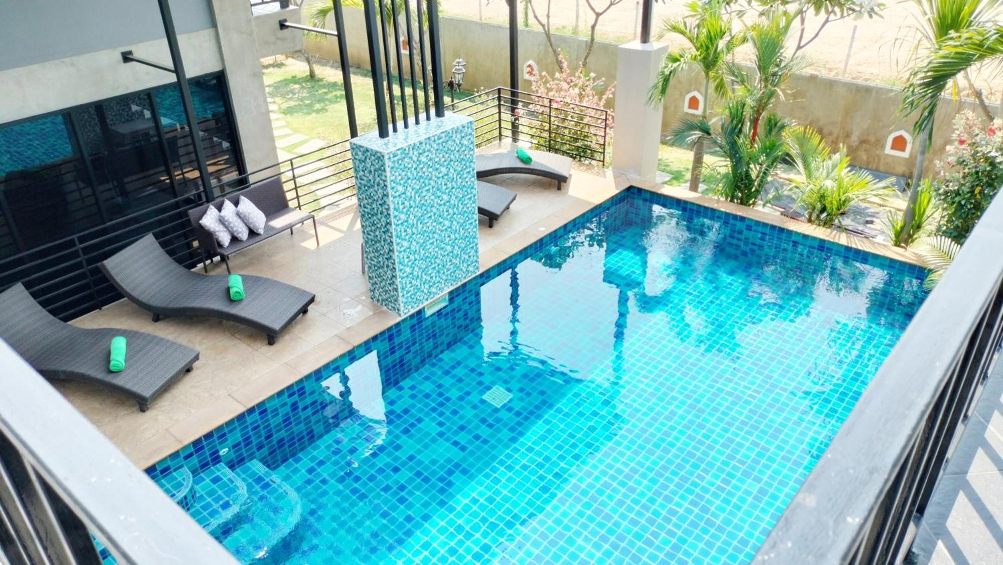 Villa Rajapruek Entire 3 Villas 7 Bedrooms Near Airport Chiang Mai Exterior photo
